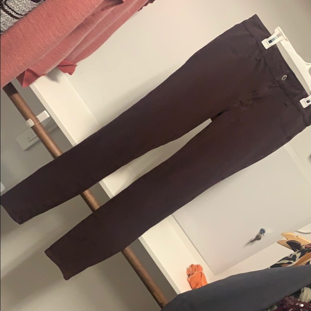 American Eagle maroon pants!
